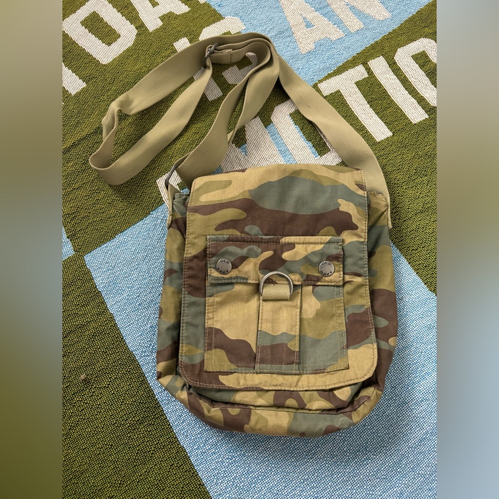 Old Navy Camoflauge Crossbody Shoulder Bag